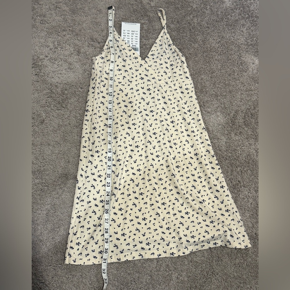 NWT Brandy Melville AMARA DRESS Sz:One Size - Picture 13 of 14